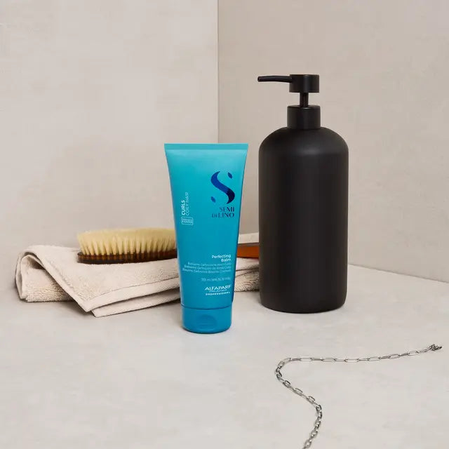 Load image into Gallery viewer, Alfaparf Milano Semi Di Lino Curls Perfecting Balm 200ml
