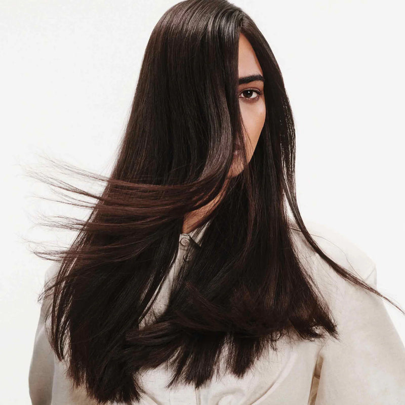 Load image into Gallery viewer, Schwarzkopf Fibre Clinix De-Frizz Smoothing Spray 200ml
