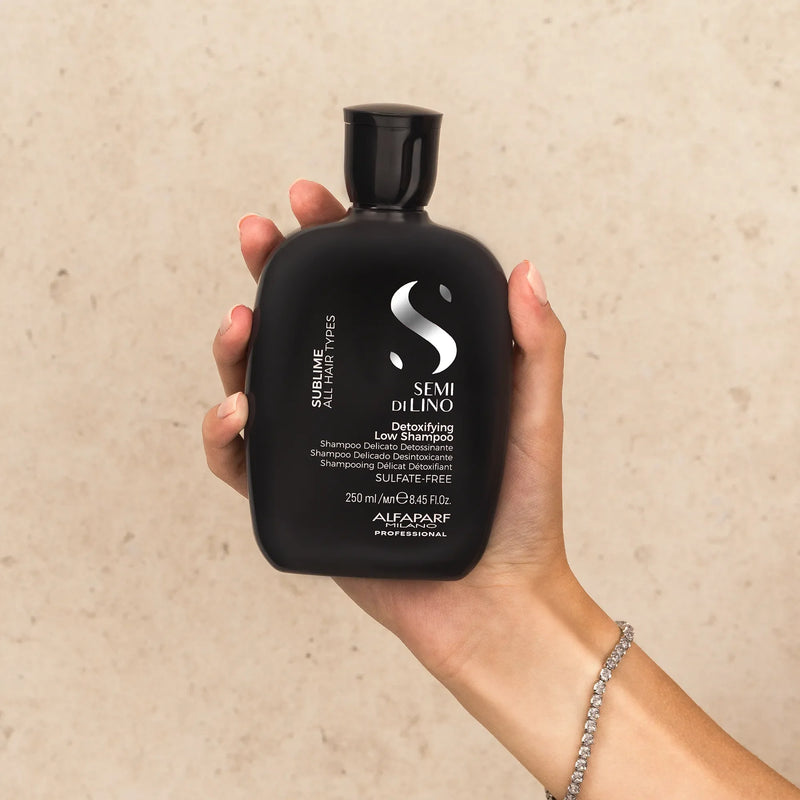 Load image into Gallery viewer, Alfaparf Milano Semi Di Lino Sublime Detoxifying Shampoo 250ml
