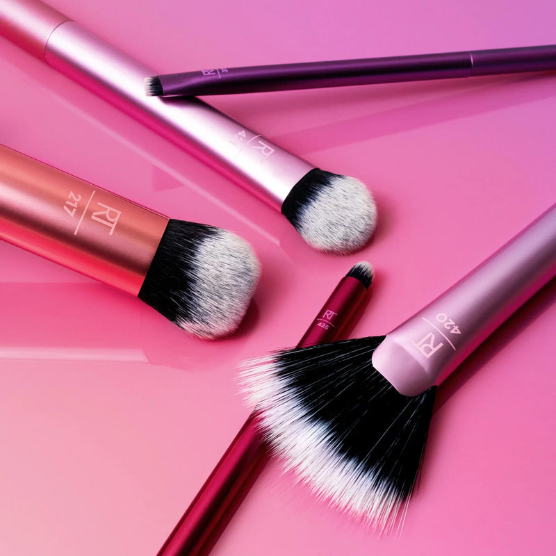 Load image into Gallery viewer, Real Techniques Artist Essentials Makeup Brush Set, 5 Piece
