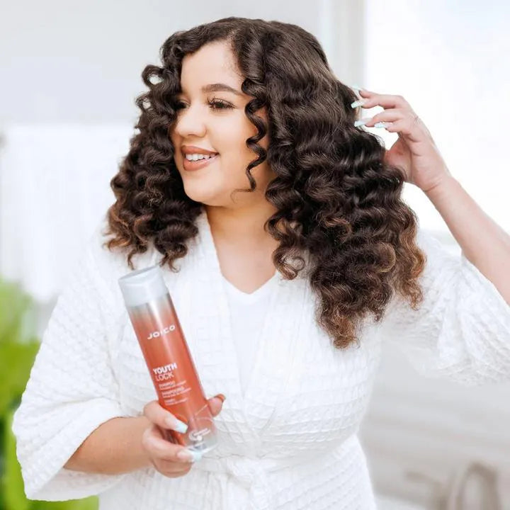 Load image into Gallery viewer, Joico Youthlock Shampoo 300ml
