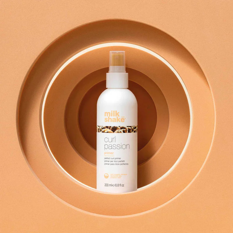 Load image into Gallery viewer, Milk_Shake Curl Passion Primer 200ml
