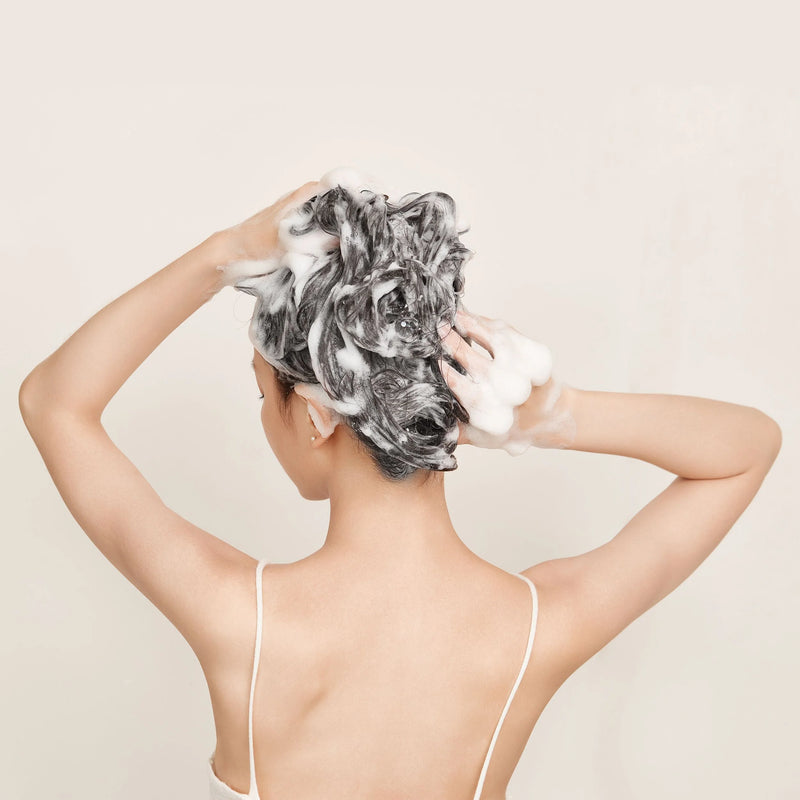 Load image into Gallery viewer, Alfaparf Milano Semi Di Lino Curls Enhancing Low Shampoo 250ml
